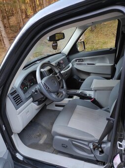 Jeep Cherokee Liberty KK 2.8 crd 130kw 4x4 - 8