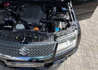 Suzuki Grand Vitara 1.9 DDiS 4x4 Tažné nafta manuál 95 kw - 8