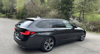 BMW 520d xDrive A/T FACELIFT, KAMERA, NAVI, FULL LED, ŤAŽNÉ - 8
