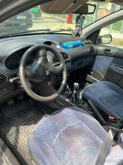 Predám Peugeot 206 - 8