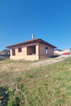Na predaj bungalov v obci Popudinské Močidľany. - 8