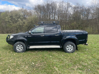 Toyota Hilux - 8