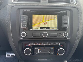 Volkswagen Jetta 1.6 TDI Comfortline DSG - 8