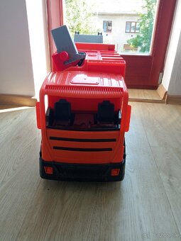 Velke smetiarske auto - 8