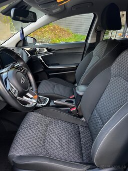Kia Ceed 1.4 T-GDi GOLD – 103 kW - 8
