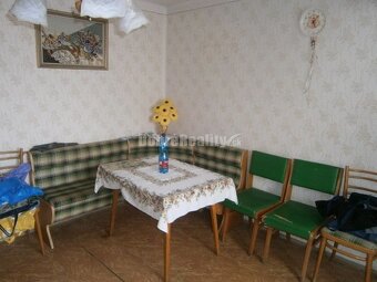 Rodinný dom v centre mesta Hurbanovo na predaj - 8