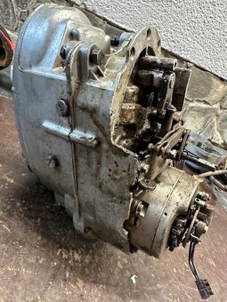 Predám MOTOR ČZ 175/501 skúter,  dvojvýfuk, dynamoštartér - 8