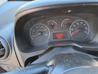 Fiat Qubo-Fiorino - 8