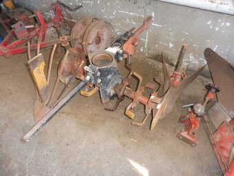 predám malotraktor vari s náradím a príslušenstvom - 8