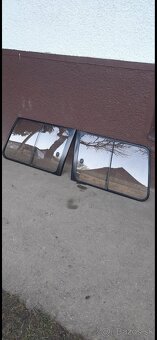 Zadné bočné okno - 8