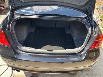 BMW E90 318i - 8