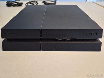 PS4 1TB + 1 ovládač - 8