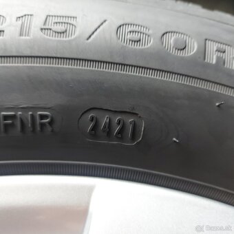 Škoda Karoq zimné 215/60 R16 - 8