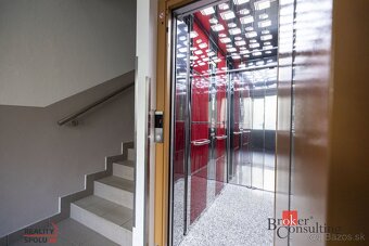 Moderný, 2 izbový byt, Zvolen, kompletná rekonštrukcia - 8