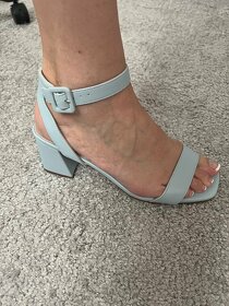 Dámske bledomodré topánky - 8