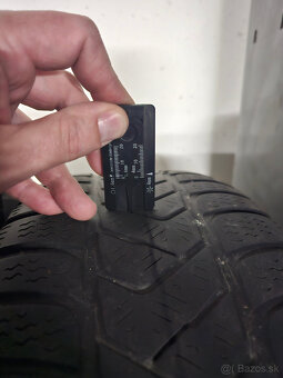 zimná sada 215/60 R16 99H na plechoch aj s puklicami VW - 8