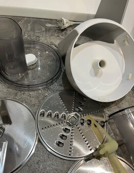 Bosch MUM 54240 900W kuchynský robot - 8