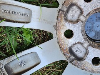 VW London R17 Zimné - 8