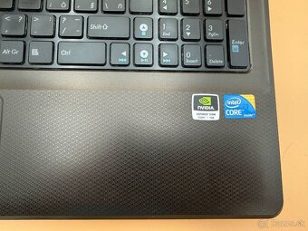 Notebook ASUS i3 M350 / 8GB RAM / 500GB / GeForce 310M - 8