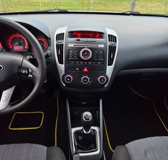 Kia Pro Ceed 1.6 CRDi 66KW/90PS R.V.08/2011 - 8