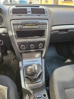 Škoda Octavia 2 facelift 1,6 Tdi 77 kW - 8