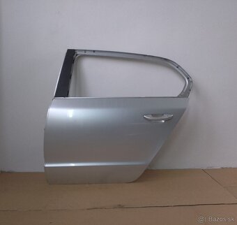 dvere Superb 2 sedan - LA7W 8E8E - 8