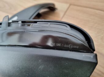 Dynamicke LED smerovky spatnych zrkadiel - 8