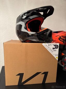 MX Fox V1 BNKR Prilba - 8