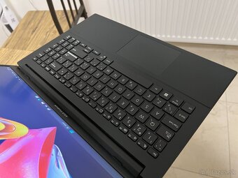 Asus Vivobook GO/Notebook/4GB RAM DDR4/128GB NvMe SSD/Intel/ - 8