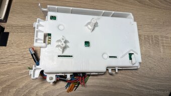 REZERVOVANÉ Základná doska z práčky AEG - 8
