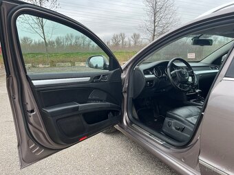 Škoda Superb Combi 2.0 TDi , DSG6 - 8