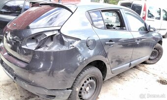 Renault Megane 1.6 2011 predám MOTOR K4MV8, DVERE, NÁRAZNÍK, - 8