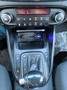 Kia carens - 8