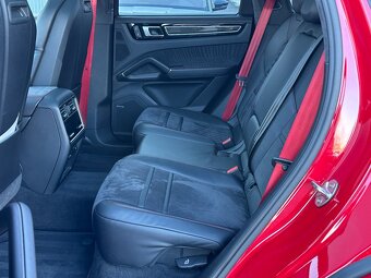 Porsche Cayenne GTS   4x4 A/T - 8