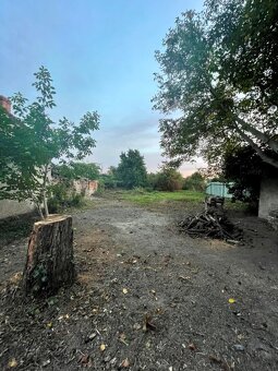 Predaj pozemok so starším 2 iz. RD v Bernolákove - 8