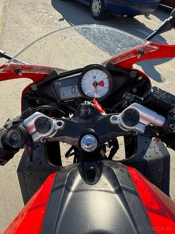 Yamaha YZF-R125 - 8