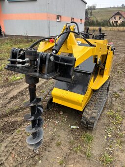 Mini nakladac 2024 - 8