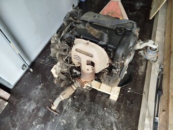 Rozpredám Kia Ceed 1.4 - 8