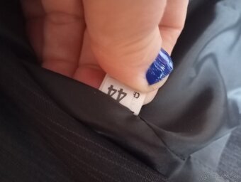 Mám na predaj značkovy oblek - 8