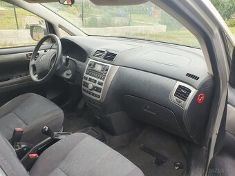 Rozpredam Toyotu Avensis Verso 2,0 D4D - 8
