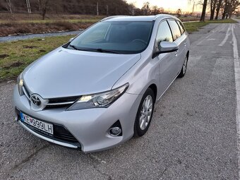 Toyota Auris 2.0 l D-4D DPF - 8