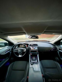 Jaguar F-Pace - 8