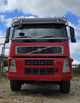 Lesovoz VOLVO FM440 6x6 - 8
