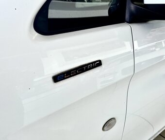 Mercedes-Benz eVito long extra Elektrik Automat 3/6 miest - 8