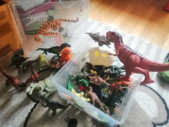 Dinosauri - 8