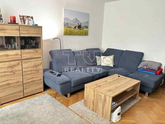 NOVINKA - NA PREDAJ: Kompletne zrekonštruovaný 3-izbový... - 8