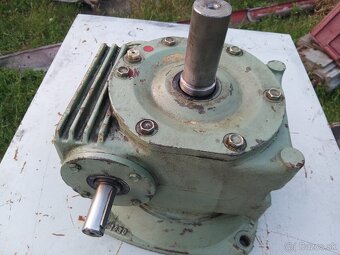 Snekova prevodovka 1:20 - 8