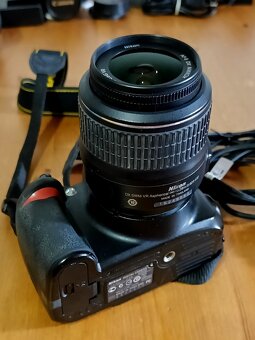 NIKON D3100 (Nikon Nikkor 18-55mm) - 8