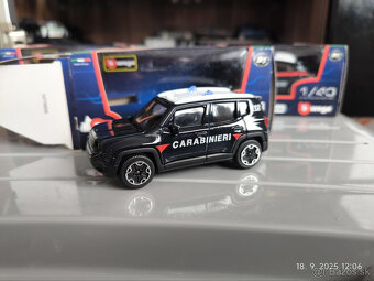 Predám modely bburago v mierke 1:43 - 8