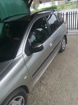 Peugeot 206sw - 8